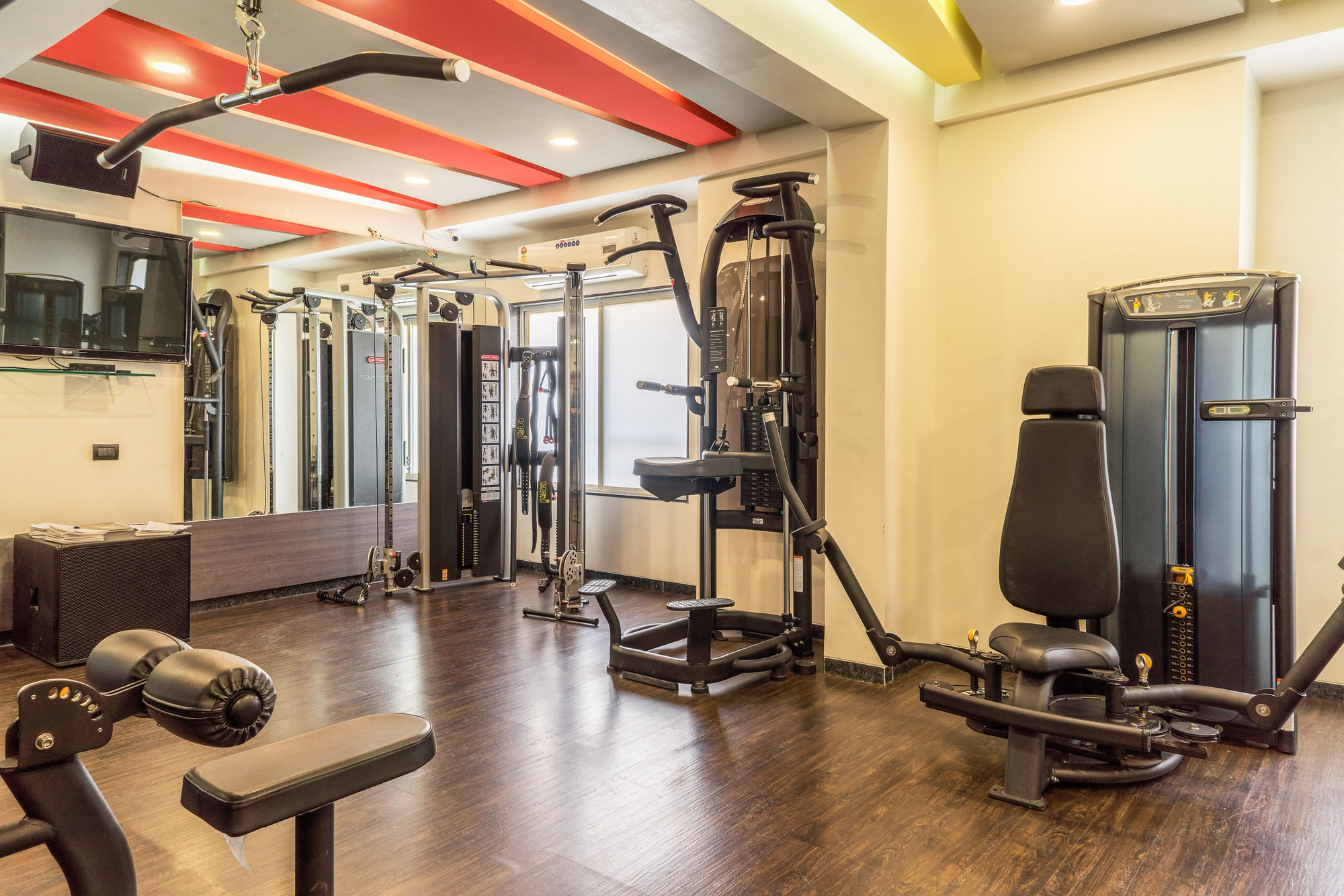 Treebo Trend Royal Kourt Aurangabad Hotell Exteriör bild